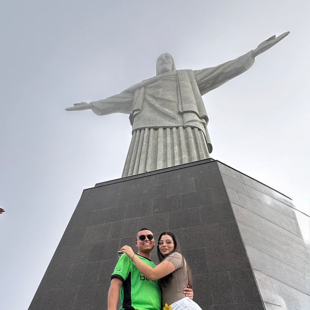 <strong>— Julián</strong>