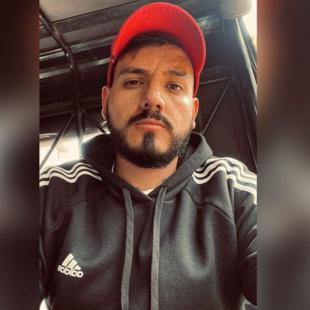 <strong>— Andrés V.</strong>