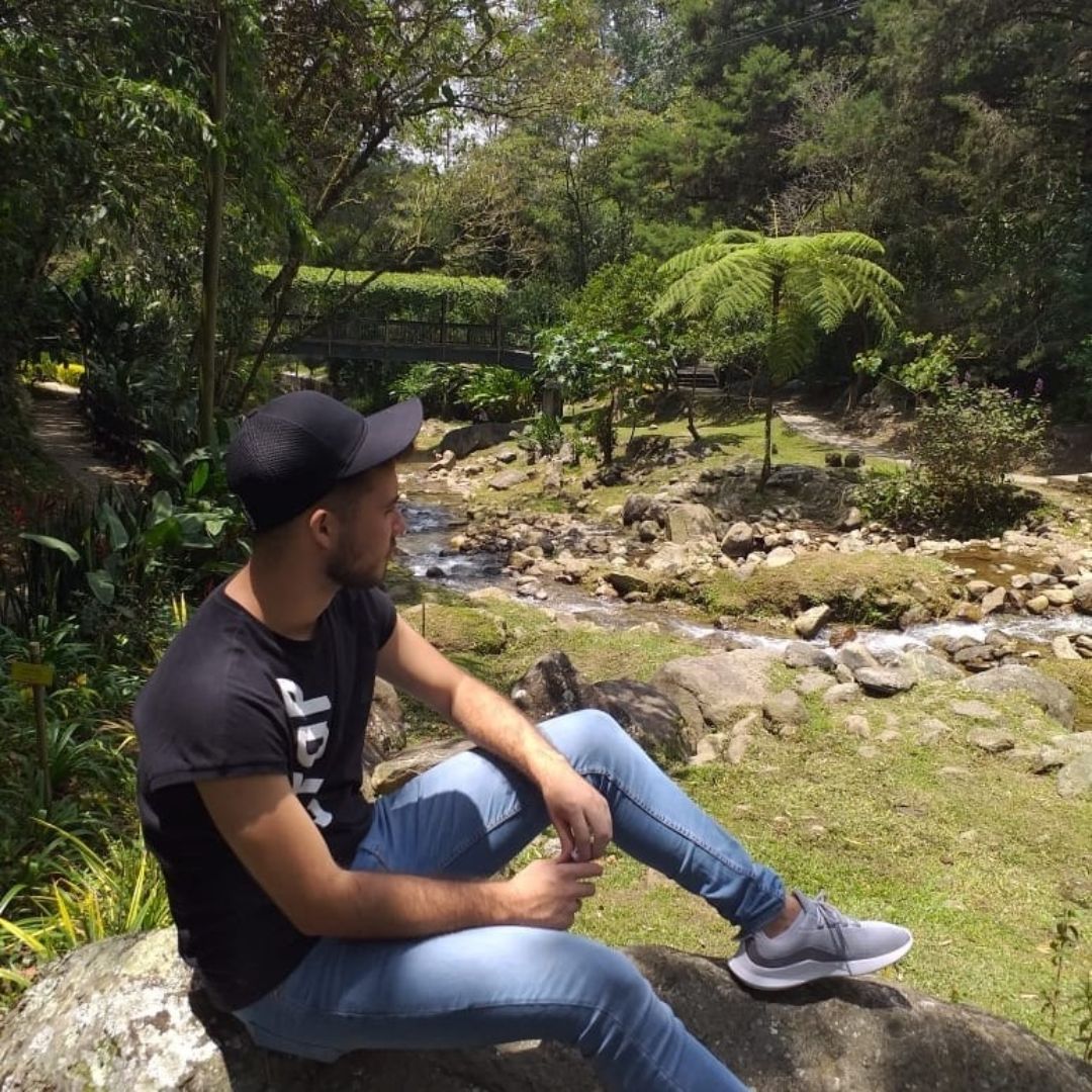 <strong>— </strong><em><strong>Carlos M., Medellín</strong></em>