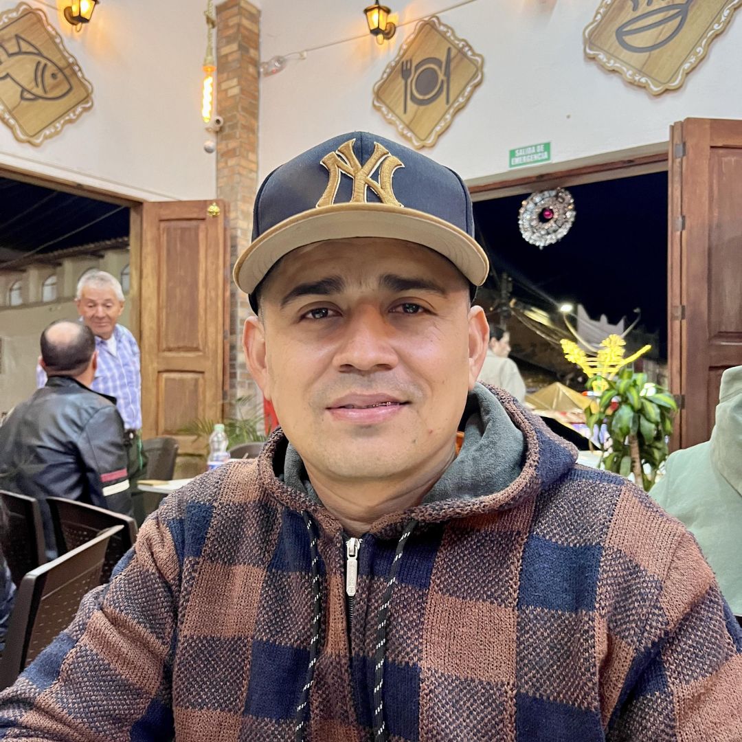 <strong>— </strong><em><strong>Andrés C.</strong></em>