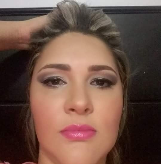 <strong>Laura Martinez</strong>