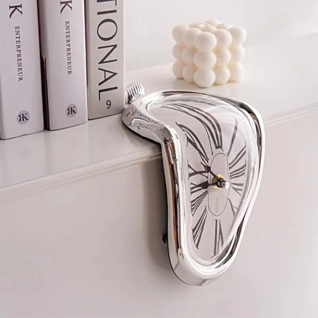El reloj que desafía el tiempo y la lógica - RELOJ DERRETIDO